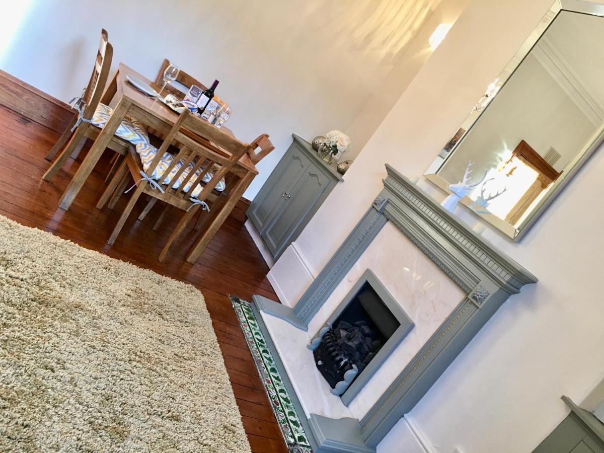 Cosy 2 Bedroom Central Apartment - Free Parking, Free Wifi แอเบอร์ดีน ภายนอก รูปภาพ